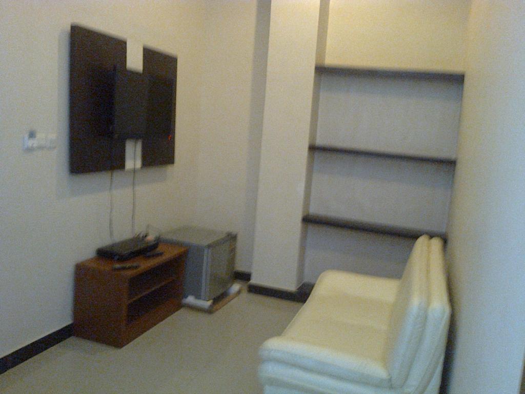 Galaxy Inn Baubau Luaran gambar
