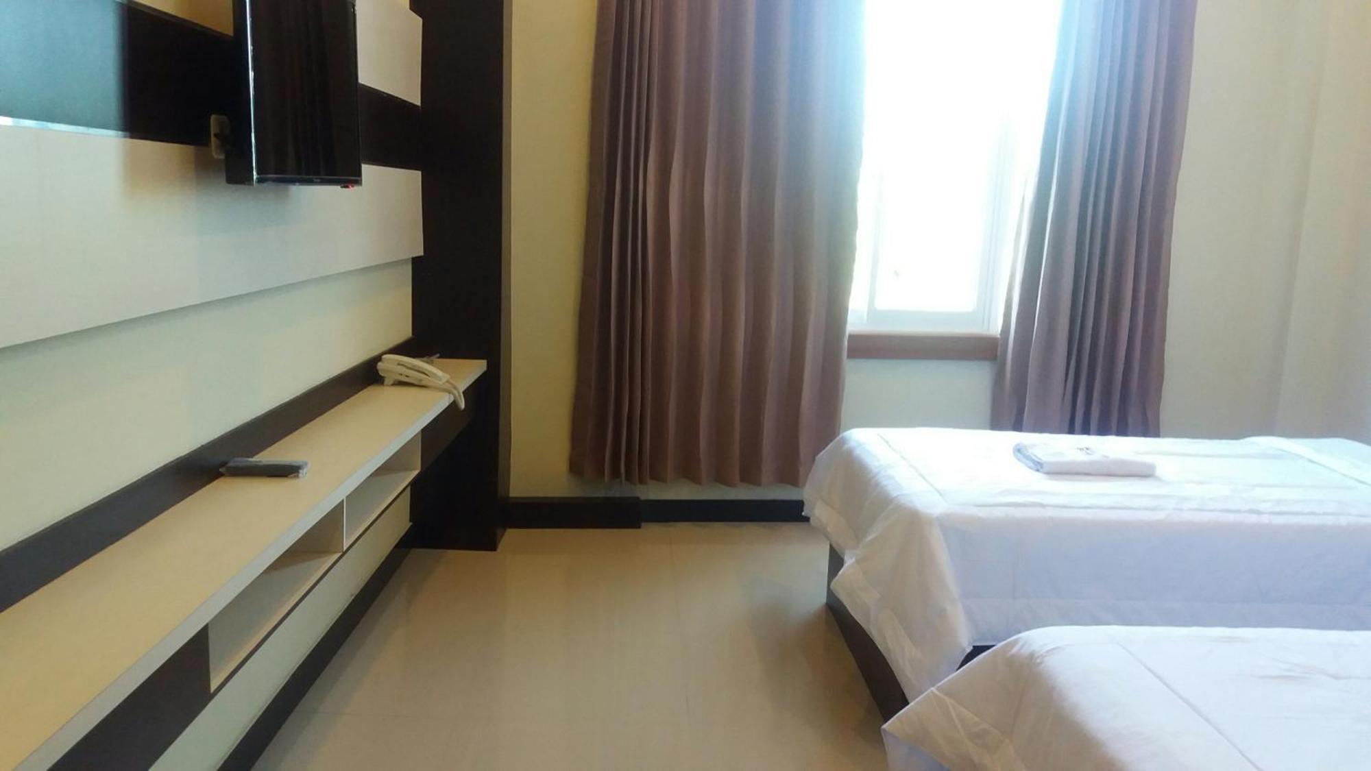 Galaxy Inn Baubau Luaran gambar